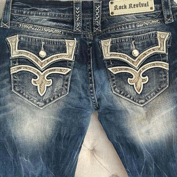 Buckle Rock Revival Women's Jeans - Picture 3 of 6